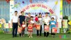 Lãnh đạo huyện thăm và tặng quà Tết Thiếu nhi 1/6