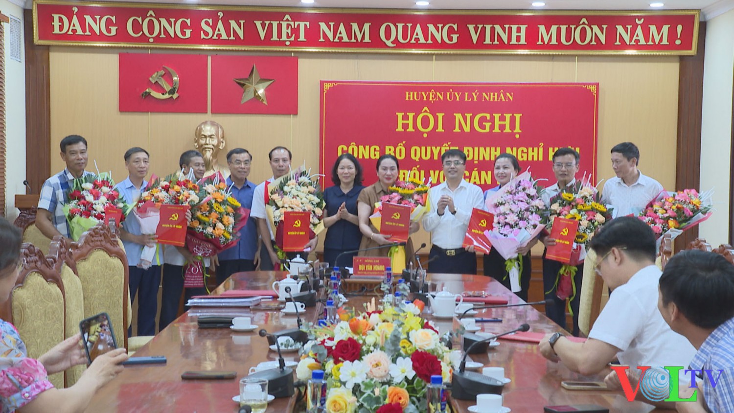 Công bố các quyết định đối với cán bộ nghỉ hưu theo Nghị định 178 của Chính phủ