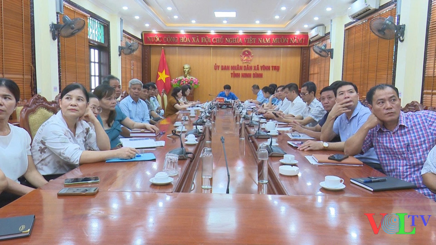 Phó Thủ tướng Trần Hồng Hà chủ trì hội nghị ứng phó với bão số 3